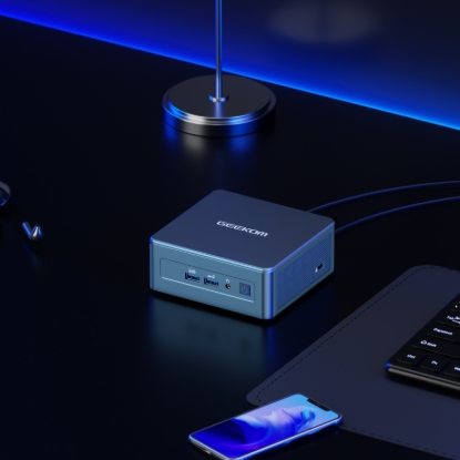 Mini PC Geekom IT13 de color azul oscuro.